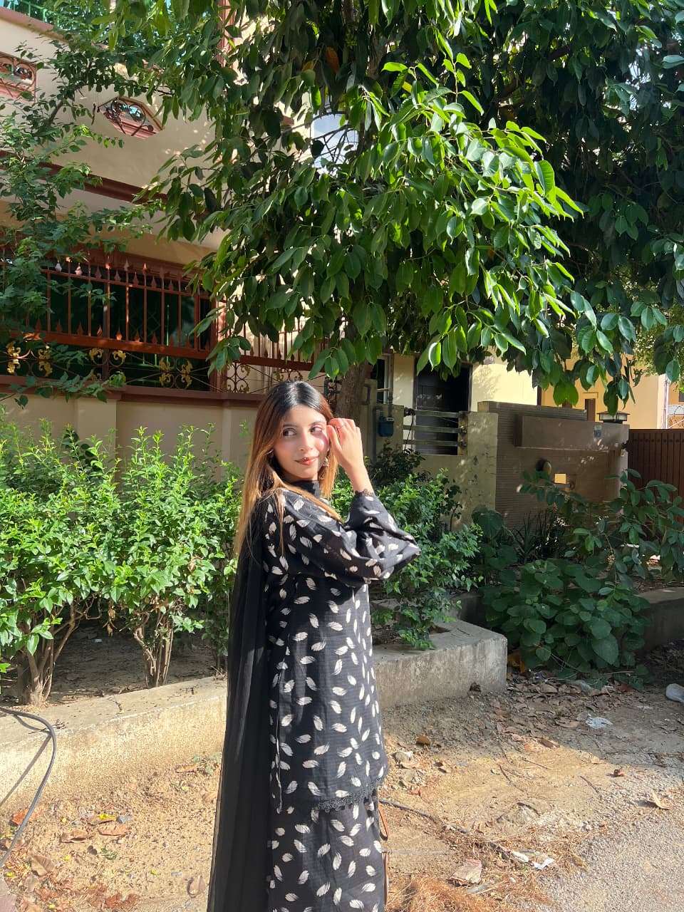 Midnight Leaf ✨🖤